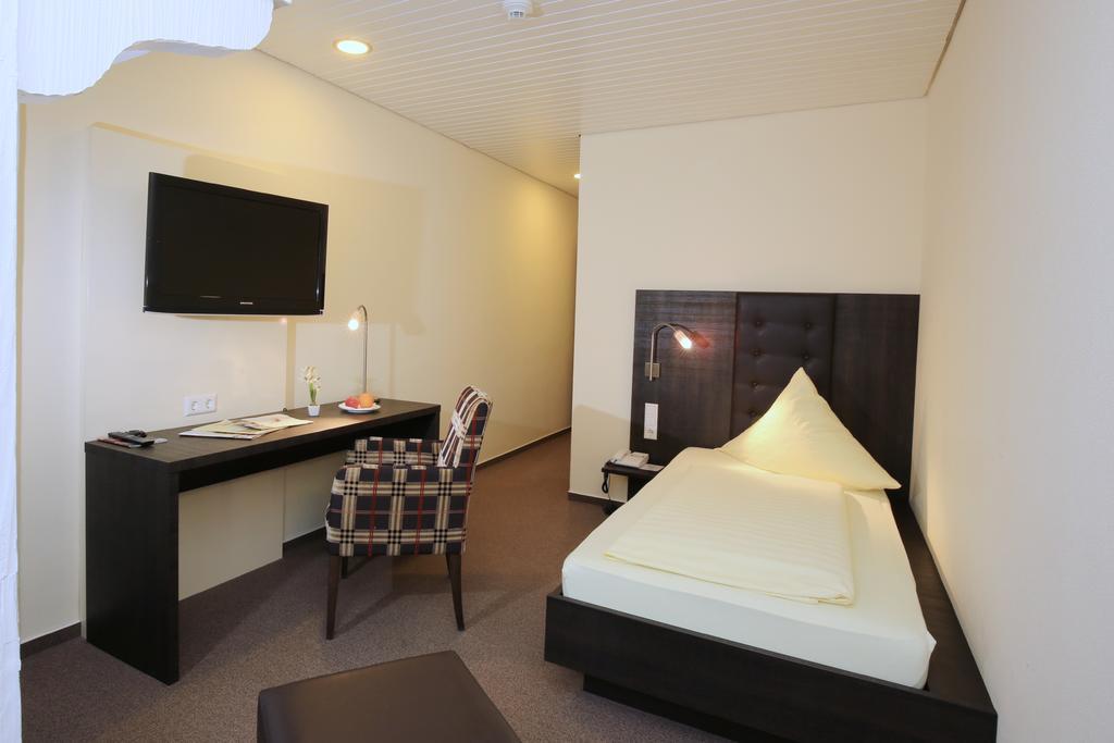Hotel Hirschen 4*